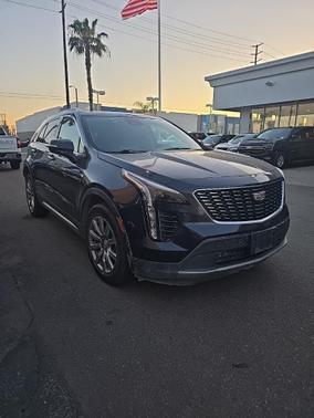 2023 Cadillac XT4 Premium Luxury