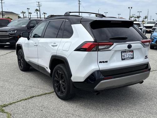 2023 Toyota RAV4 Hybrid SE