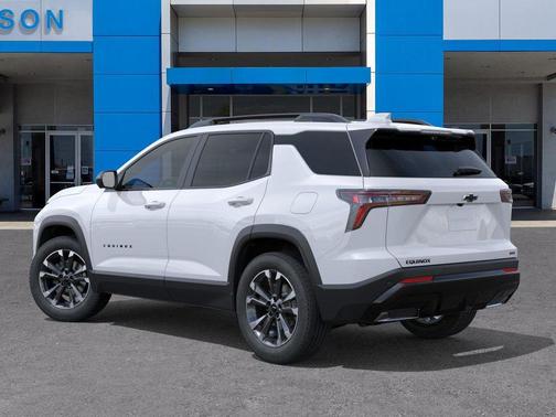Polar White Tricoat 2026 Chevrolet Equinox FWD RS