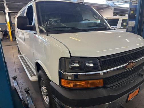 2024 Chevrolet Express 2500 RWD 2500 Regular Wheelbase WT