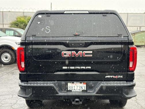 2022 GMC Sierra 1500 AT4X