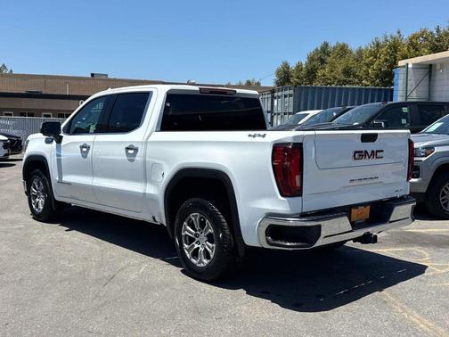 Summit White 2025 GMC Sierra 1500 SLT