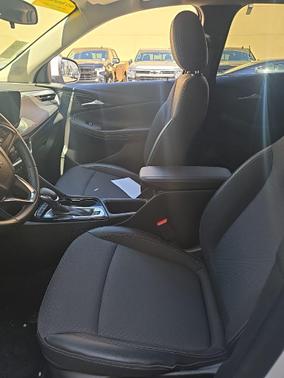 Summit White 2025 Buick Encore GX Preferred