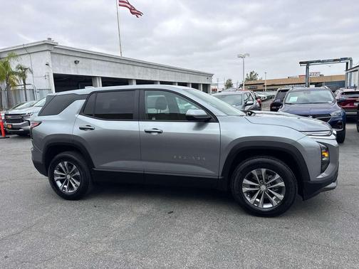 Sterling Gray Metallic 2025 Chevrolet Equinox 1LT
