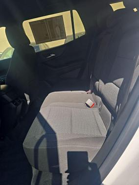 Summit White 2025 Chevrolet Equinox 1LT