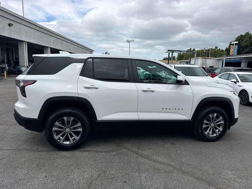 Summit White 2025 Chevrolet Equinox 1LT