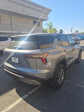 Sterling Gray Metallic 2025 Chevrolet Equinox 1LT