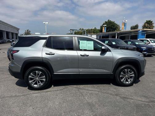 Sterling Gray Metallic 2025 Chevrolet Equinox 1LT