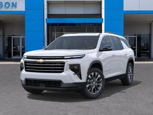 Summit White 2026 Chevrolet Traverse LT