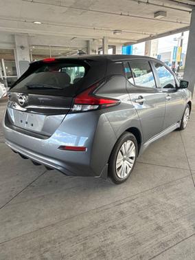 Gun Metallic 2025 Nissan Leaf S