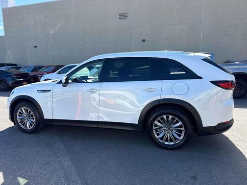 Rhodium White Premium 2025 Mazda CX-90 3.3 Turbo Preferred
