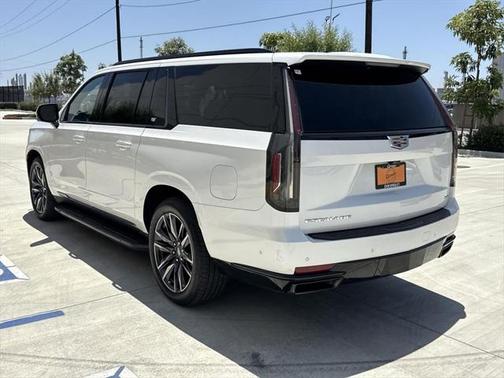 2022 Cadillac Escalade ESV Sport Platinum