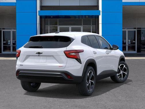 Summit White 2026 Chevrolet Trax FWD 1RS