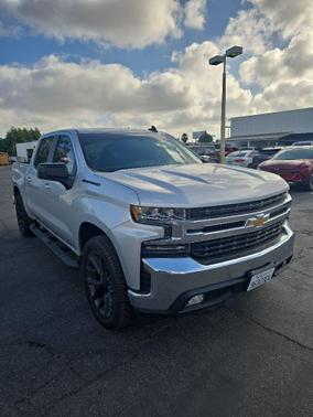 Silver Ice Metallic 2020 Chevrolet Silverado 1500 LT