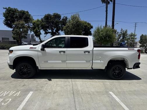 2023 Chevrolet Silverado 1500 Custom Trail Boss