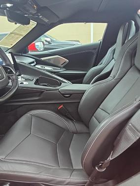 2023 Chevrolet Corvette Stingray w/2LT