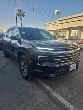 2024 Chevrolet Traverse LT