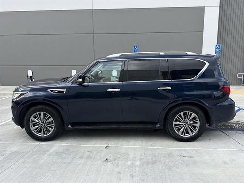 2021 INFINITI QX80 Luxe