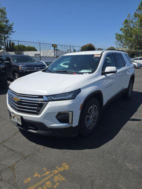 Summit White 2023 Chevrolet Traverse LT Cloth