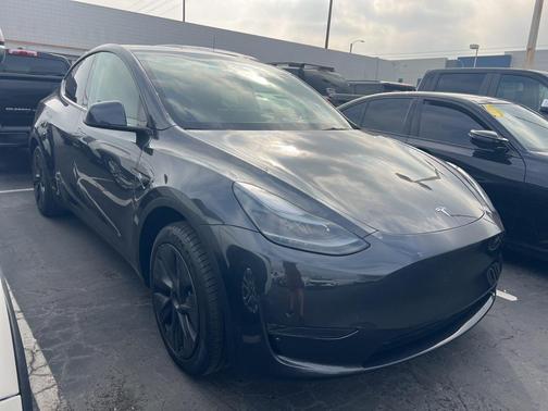 2024 Tesla Model Y Standard Range