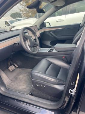 2024 Tesla Model Y Standard Range