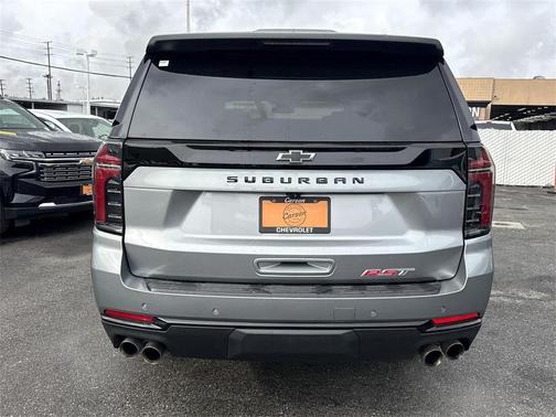 2025 Chevrolet Suburban RST