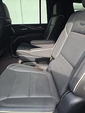 2023 Cadillac Escalade ESV Premium Luxury