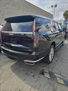 2023 Cadillac Escalade ESV Premium Luxury