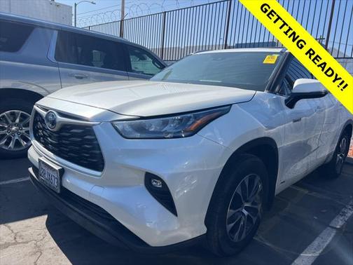 2020 Toyota Highlander Hybrid XLE