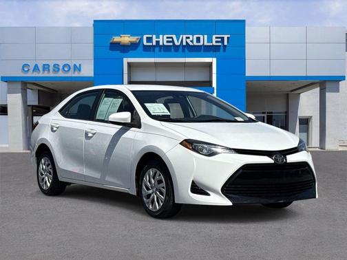 Super White 2018 Toyota Corolla LE