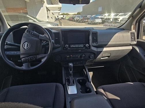 2022 Nissan Frontier S