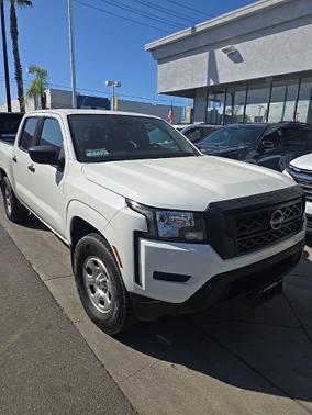 2022 Nissan Frontier S