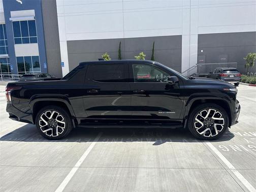 2024 Chevrolet Silverado EV First-Edition RST 4WD