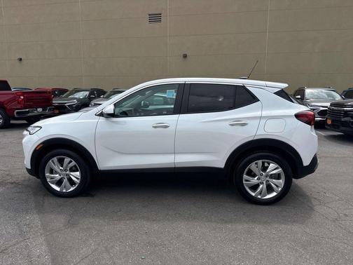 Summit White 2025 Buick Encore GX Preferred