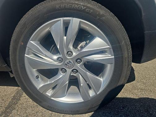 Summit White 2025 Buick Encore GX Preferred