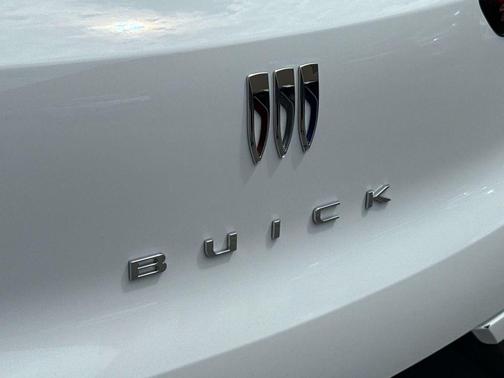Summit White 2025 Buick Encore GX Preferred