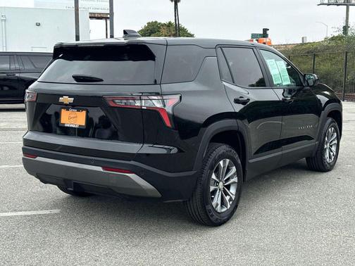 Mosaic Black Metallic 2025 Chevrolet Equinox 1LT