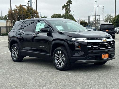 Mosaic Black Metallic 2025 Chevrolet Equinox 1LT