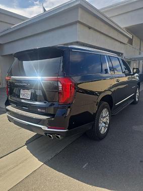 Onyx Black 2025 GMC Yukon XL Denali
