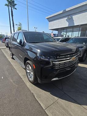 2023 Chevrolet Suburban Premier