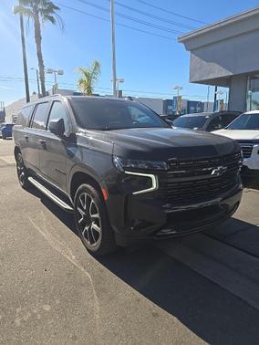 2024 Chevrolet Suburban RST