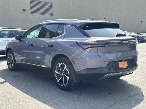 Galaxy Gray Metallic 2024 Chevrolet Equinox EV 2LT