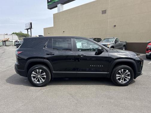 Mosaic Black Metallic 2025 Chevrolet Equinox 1LT