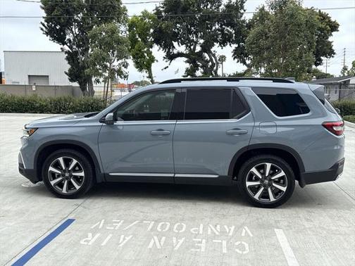 2024 Honda Pilot Touring 8-Passenger