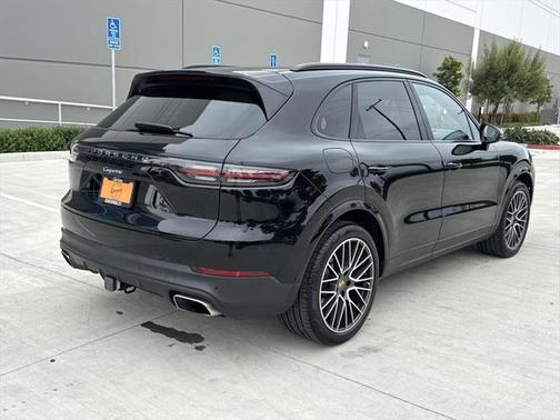 2021 Porsche Cayenne Base