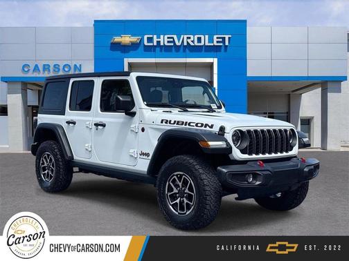 Bright White Clearcoat 2025 Jeep Wrangler Rubicon