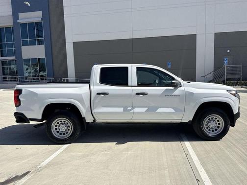 2023 Chevrolet Colorado WT