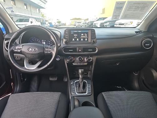 2020 Hyundai KONA SEL