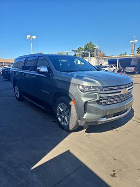 2023 Chevrolet Suburban Premier
