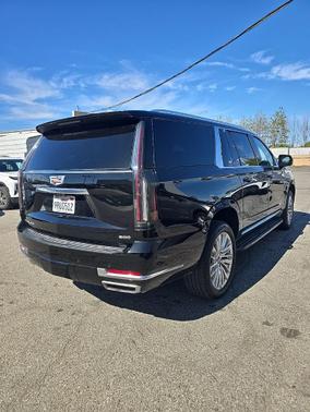 2025 Cadillac Escalade ESV Premium Luxury